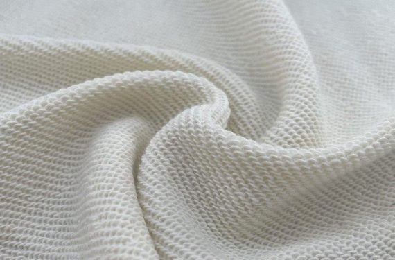 Ứng dụng đa dạng của vải da cá trong may mặc